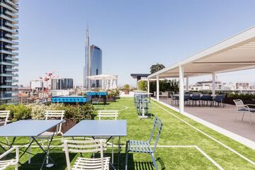 El conjunto italiano inaugura su nueva sede del club: Inter HQ. Las nuevas oficinas en Viale Liberazione son altamente incoativas innovadoras y modernas.