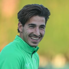 Pere Milla se despide el Elche pese a que el club le da por renovado