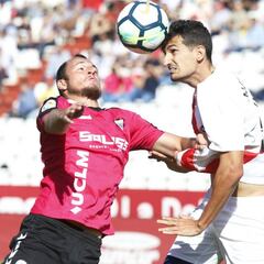 El Albacete gana sufriendo