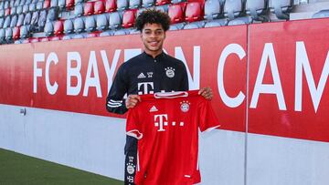 El defensa estadounidense de 17 años, Justin Che, salido de la academia de Dallas, debutó con el Bayern II en partido amistoso contra Greuther Fürth.