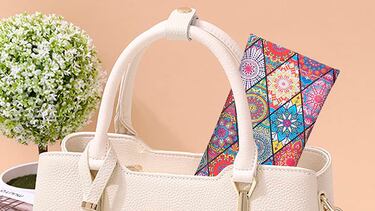 Evita deteriorar las gafas de sol con esta funda suave de cuero PU en 18 colores y diseños