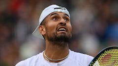 LONDON, ENGLAND - JULY 02: Nick Kyrgios of Australia speaks with the umpire against Stefanos Tsitsipas of Greece during their Men's Singles Third Round match against Stefanos Tsitsipas of Greece on day six of The Championships Wimbledon 2022 at All England Lawn Tennis and Croquet Club on July 02, 2022 in London, England. (Photo by Justin Setterfield/Getty Images)