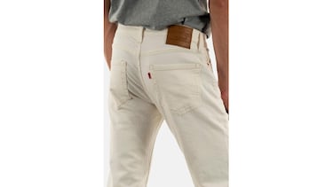Levi’s 511: los pantalones vaqueros que son tendencia entre los hombres debido a su color crudo y ajuste ‘slim’