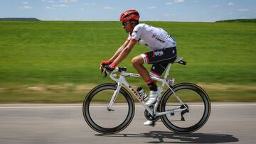 Contador: "Creo que este Tour va a ser una carrera de fondo"