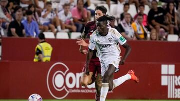 Djetei: seguridad y contundencia defensiva para el Albacete