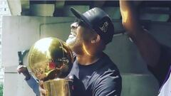 Phil Handy, con el campeonato de la NBA conquistado con los Raptors