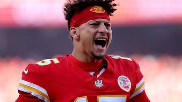 Who are the LA Rams playing in the Divisional round?