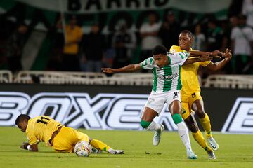 Gran partido en el Atanasio Girardot entre Nacional y Bucaramanga. Los dos equipos mostraron un buen juego.