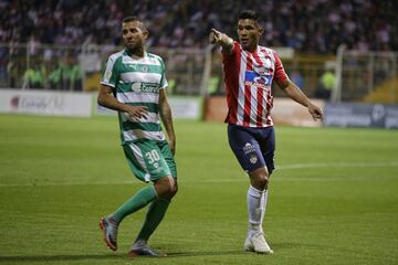 Teo fue el líder de Junior que se quedó con la estrella del 2019 I y que llegó a la final de la Liga Águila II - 2019. Jugó un total de 44 partidos, sumó 3751 minutos y anotó en ocho ocasiones. 
