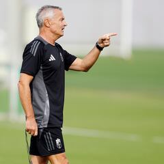 Escribá: “¿Presión? He estado en clubes con máxima exigencia”