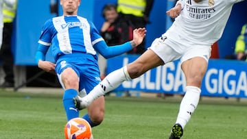 Kylian Mbappé sees red in Vitoria, apologizes to Blanco and teammates, but will still be eligible for the Copa del Rey final.