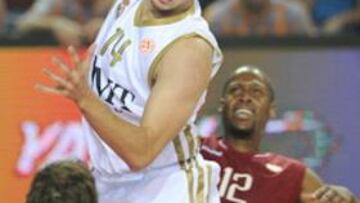 <strong>VELICKOVIC, PREOCUPADO.</strong>