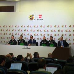 Así fue la conversación con el VAR en el penalti de Varane a Luis Suárez en el Clásico