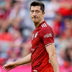 Transfer stories: Madrid target Lewandowski and Pogba as Barcelona eye Sterling