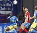 Lugo y Las Palmas se reducen en un duelo muy accidentado