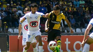 Futbol, Coquimbo vs Huachipato.
Fecha 5, campeonato Nacional 2023.
El jugador de Coquimbo Ignacio Mesina, derecha, disputa el balon con Jimmy Martinez de Huachipato durante el partido de primera division realizado en el estadio Francisco Sánchez Rumoroso en Coquimbo, Chile.
18/02/2023
Alejandro Pizarro/Photosport
Football, Coquimbo vs Huachipato.
5nd turn, 2023 National Championship.
Coquimbo's player Ignacio Mesina, right, vies for the ball against Jimmy Martinez of Huachipato during the first division match at the Francisco Sánchez Rumoroso stadium in Coquimbo, Chile.
18/02/2023
Alejandro Pizarro/Photosport