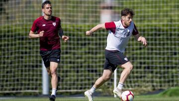 Ibai Gómez en Lezama con Dani García.