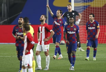 Rakitic marcó el 1-0 a pase de Messi.