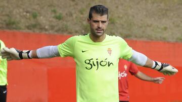 19/08/16  ENTRENAMIENTO SPORTING DE GIJON
  CUELLAR Y VRANJES