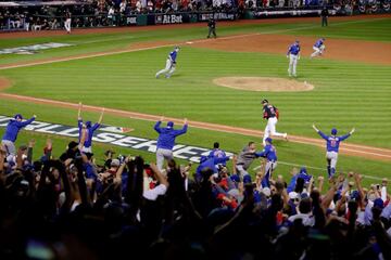 Las mejores imágenes del triunfo de los Cubs en la Serie Mundial