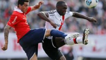 Balanta, central colombiano de River Plate.