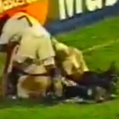 El día que Pinilla le anotó a Venezuela... ¡y celebró sacándose el short!