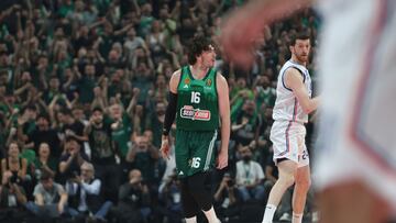 Marousi (Greece), 06/05/2025.- Panathinaikos' Cedi Osman (L) in action during the Euroleague play-off game 5 basketball match between Panathinaikos and Anadolu Efes, in Marousi, Greece, 06 May 2025. (Baloncesto, Euroliga, Grecia, Atenas, Estanbul) EFE/EPA/PETE ANDREOU