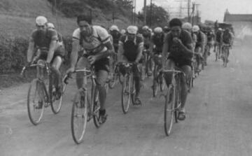 Consigui¨® un cuarto puesto en el Campeonato de ruta de 1945 y 1953.