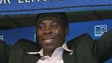 <b>PRODIGIO.</B> Adu es, a sus 14 años, una de las más firmes promesas del fúltbol Mundial.