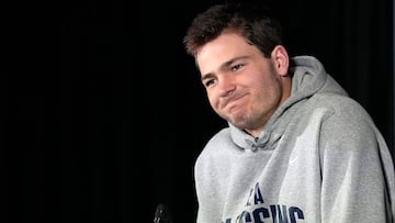 SANTA CLARA, CALIFORNIA - FEBRUARY 05: Drake Maye #10 of the New England Patriots addresses the media prior to Super Bowl LX at the Santa Clara Marriott on February 05, 2026 in Santa Clara, California. Thearon W. Henderson/Getty Images/AFP (Photo by Thearon W. Henderson / GETTY IMAGES NORTH AMERICA / Getty Images via AFP)