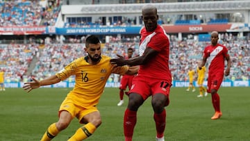 Denuncian que el peruano Advíncula recibió gritos racistas