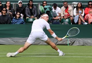 Davidovich cae por los tacos y un bolazo: “Tuve un retraso mental”
