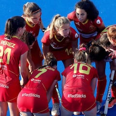 España golea y se jugará el liderato en última jornada