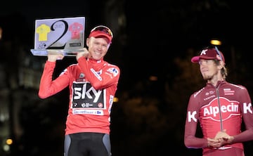 Consiguió su tan ansiado doblete Tour-Vuelta. Nibali y Zakarin le acompañaron en el podio.