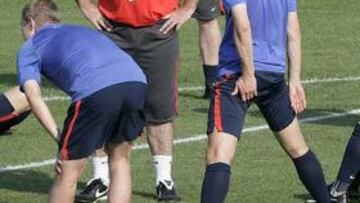 <strong>A POR LA FINAL.</strong> Gus Hiddink confía en que su equipo devuelva a España la derrota de la primera fase.