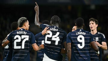 El VAR deja sin gol a Jhon Durán en su debut en Champions