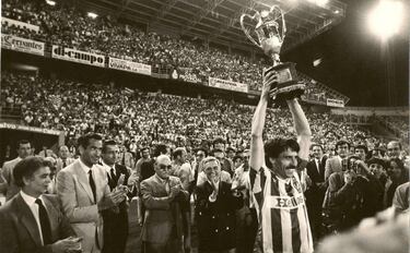 En 1984, el Real Valladolid ganó la Copa de la Liga ante el Atlético de Madrid en la final, el único gran título en su historia hasta la fecha. Se trataba de un torneo donde solo participaban los equipos de Primera División y estuvo vigente entre 1983 y 1986.