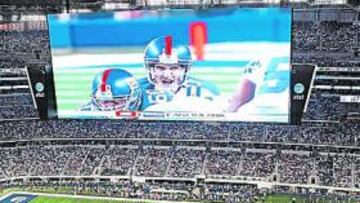 <b>PANTALLA GIGANTE. </b>Mide 48 metros y pesa 600 toneladas.