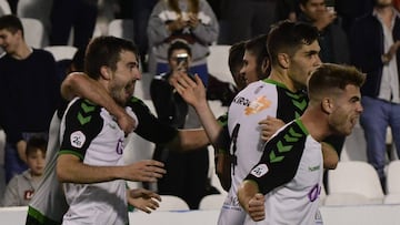 El Racing celebrando el gol.