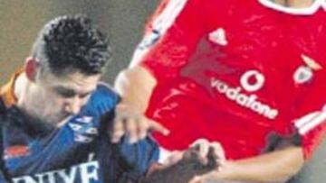 <b>DE 31 AÑOS. </b>Dos Santos es un lateral zurdo con experiencia.