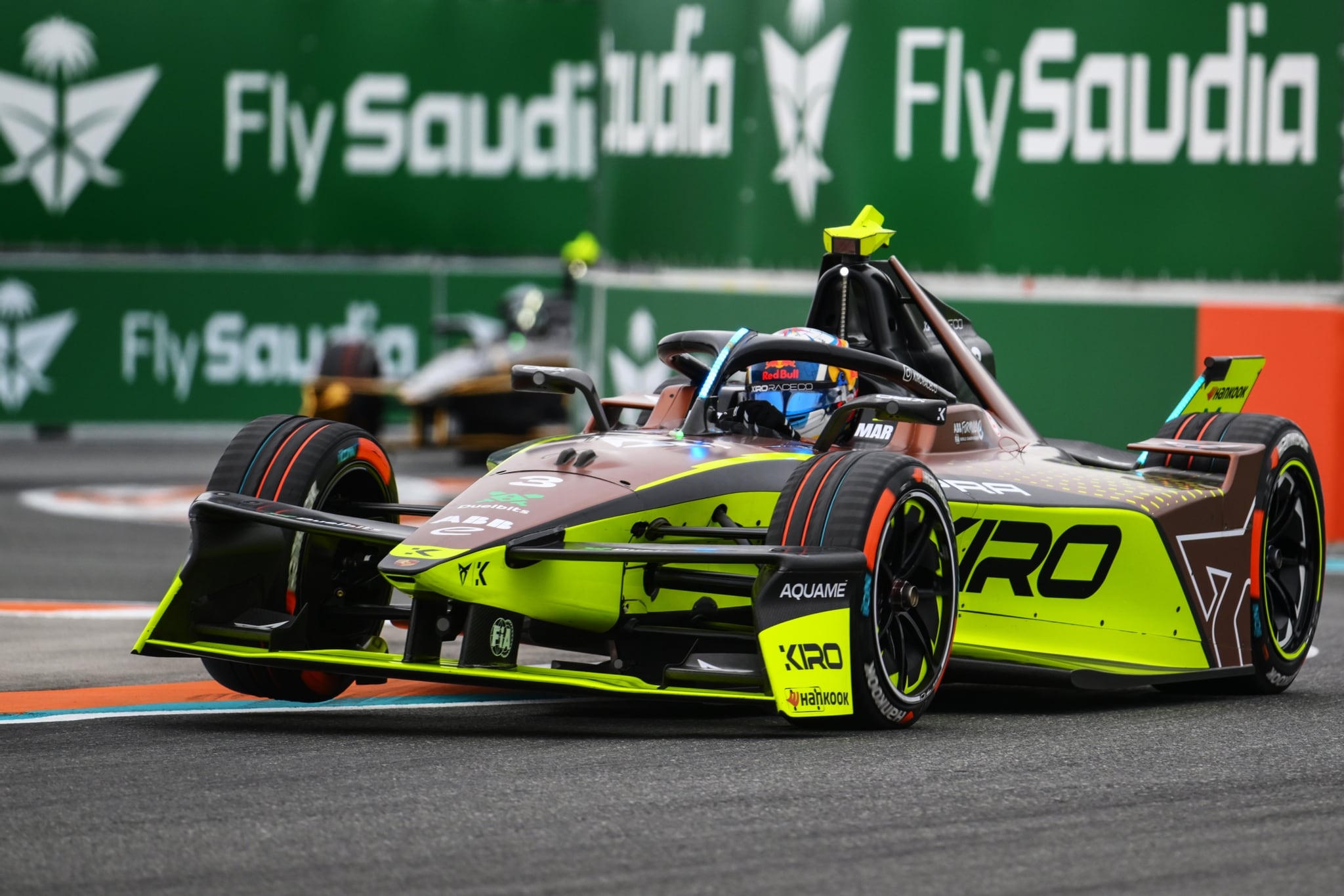 Pepe Martí, con el Cupra en Miami.