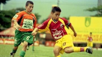 James Rodríguez y Mateus Uribe se enfrentaron en el Academia Tolimense vs Envigado en el Pony Futbol