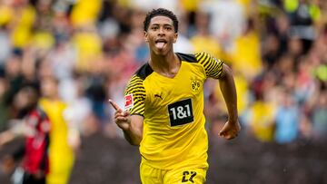 El jugador inglés sub20 más valioso. El mediocentro del Borussia Dortmund ha sonado para grandes equipos de Europa como Real Madrid o Chelsea. Canterano del Birmingham fue traspasado al club alemán por 25 millones de euros.