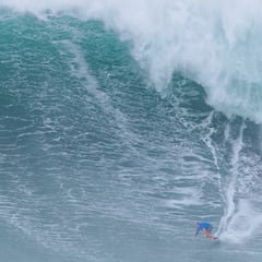 Olas de hasta 20 metros: alerta verde para el Nazaré Big Wave Challenge