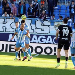 Aprobados y suspensos del Málaga: Lago Junior tampoco es suficiente.