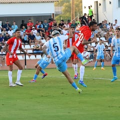 Centelles resuelve con un golazo el ‘clásico de Marbella Football Center’