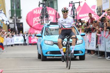 Daniel Arroyave, ciclista del Team Emirates, se quedó con la medalla de oro en la prueba de élite de la categoría Sub 23, del Campeonato Nacional de Ruta. Óscar Guzmán y Cristian Pico se quedaron con el segundo y tercer puesto.
