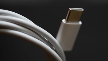 Adi¨®s a tener varios cargadores en casa: la UE aprueba el ¨²nico tipo de USB que tendr¨¢ tu tel¨¦fono a partir de 2025
