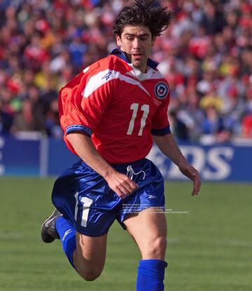 Masahide Tomikoshi subió en sus redes unas postales del plantel durante el Mundial de Francia hace 20 años. Salas, Zamorano y el 'Murci' son algunos de los protagonistas.