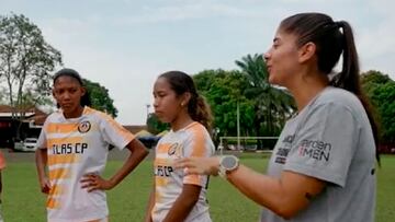 Una Cancha Llamada Colombia: Cata Usme y Galván transforman con la pelota